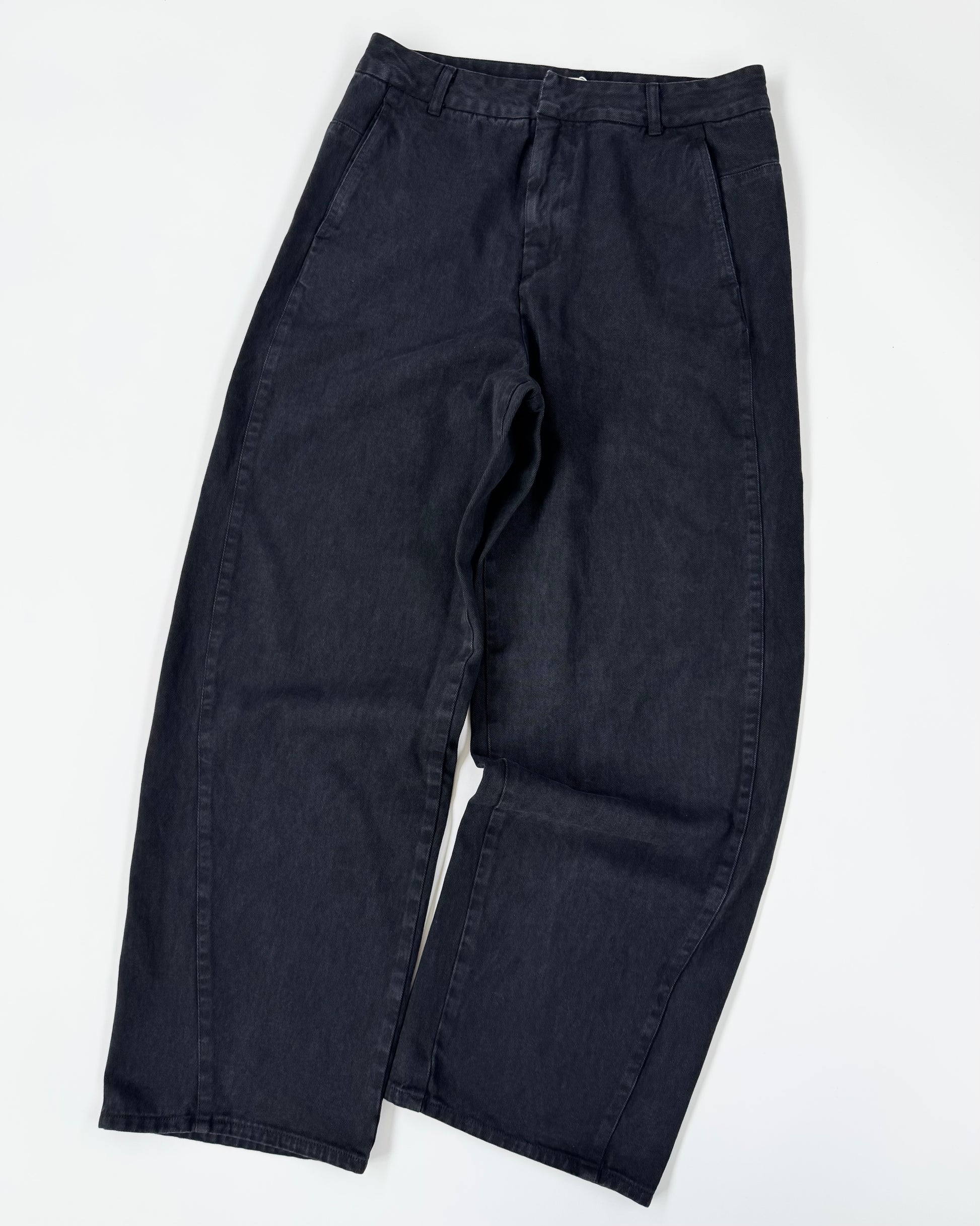 Amomento Garment Dyed Curved Seam Denim