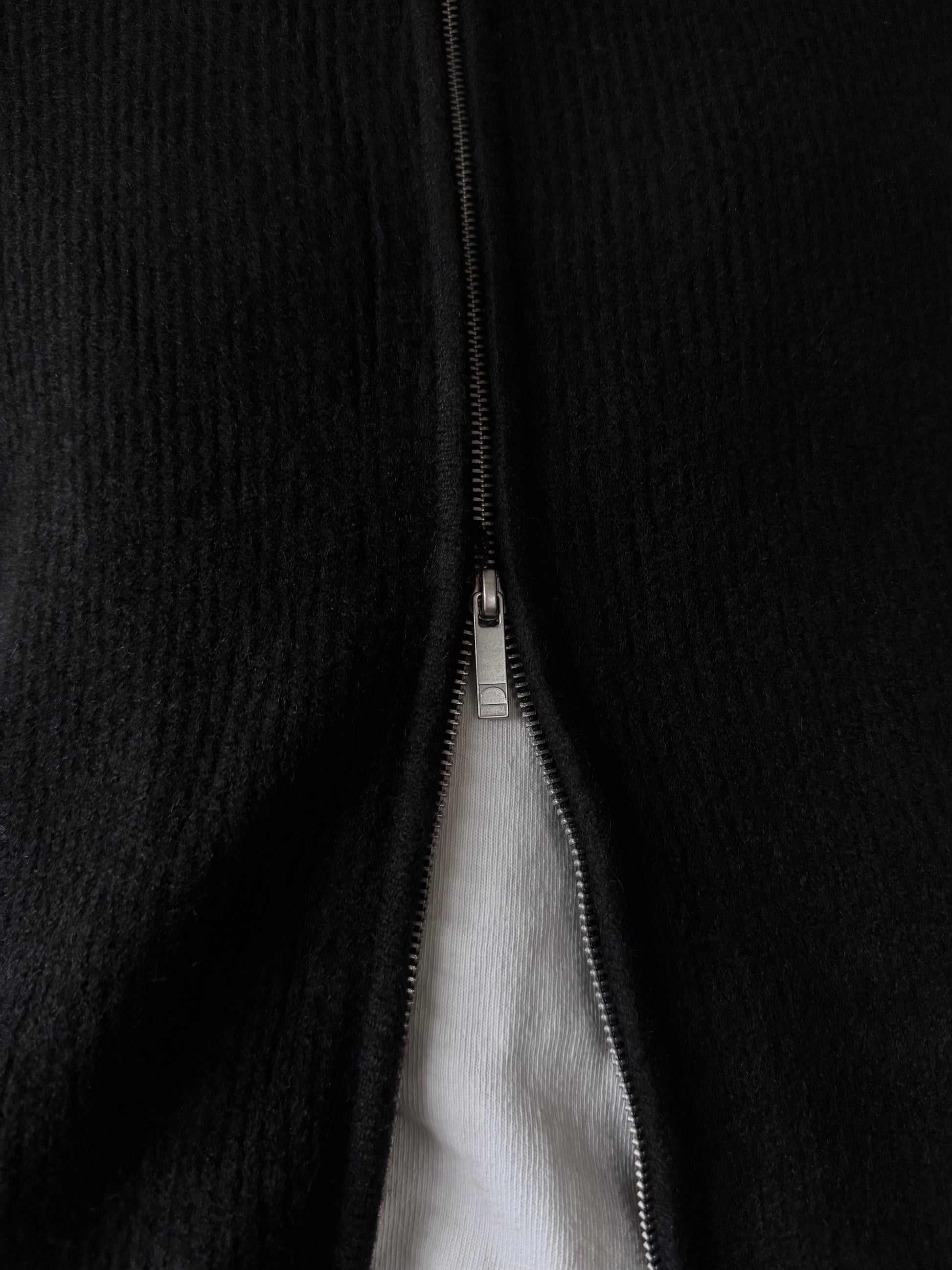 Opicloth Knitted Wool Zip-Up