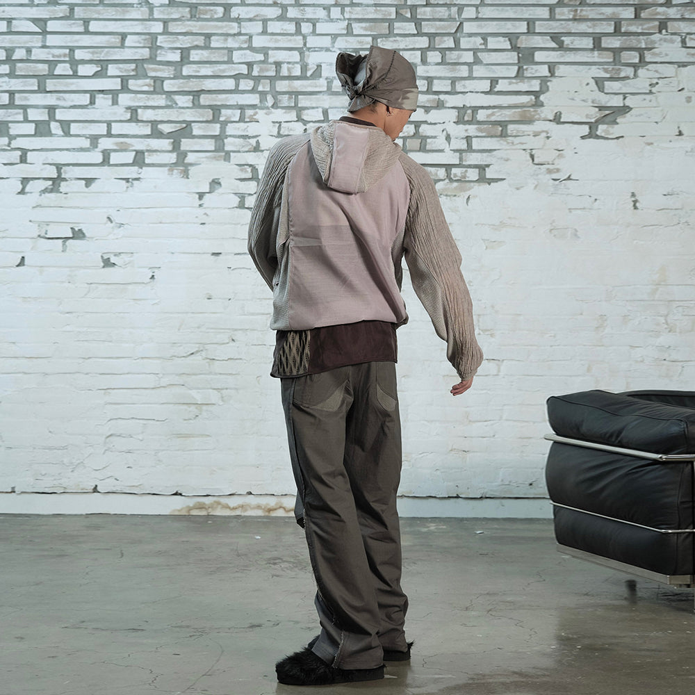 Xlim Ep.5, 10 Trouser