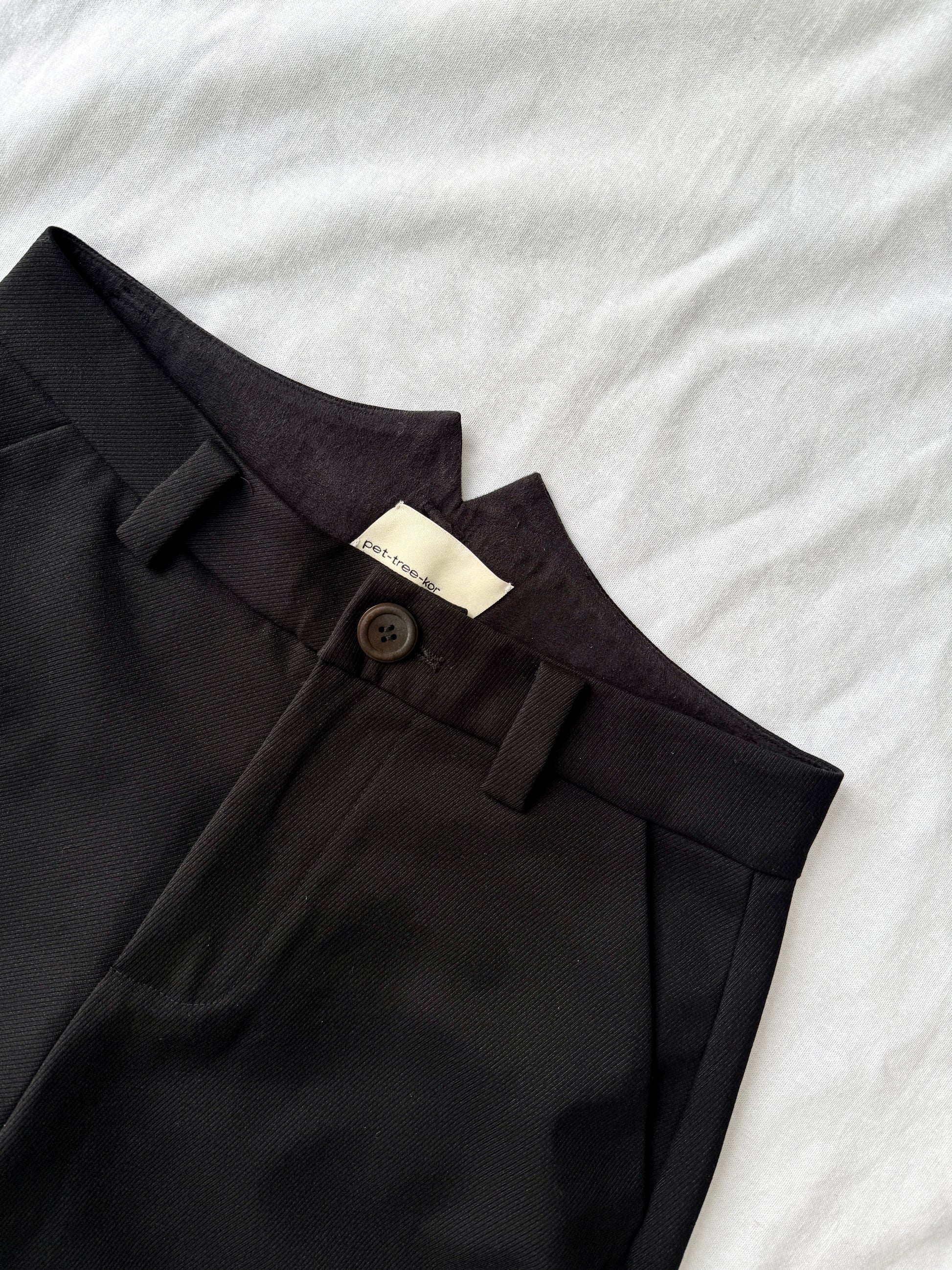 pet-tree-kor Winged Baggy Shorts