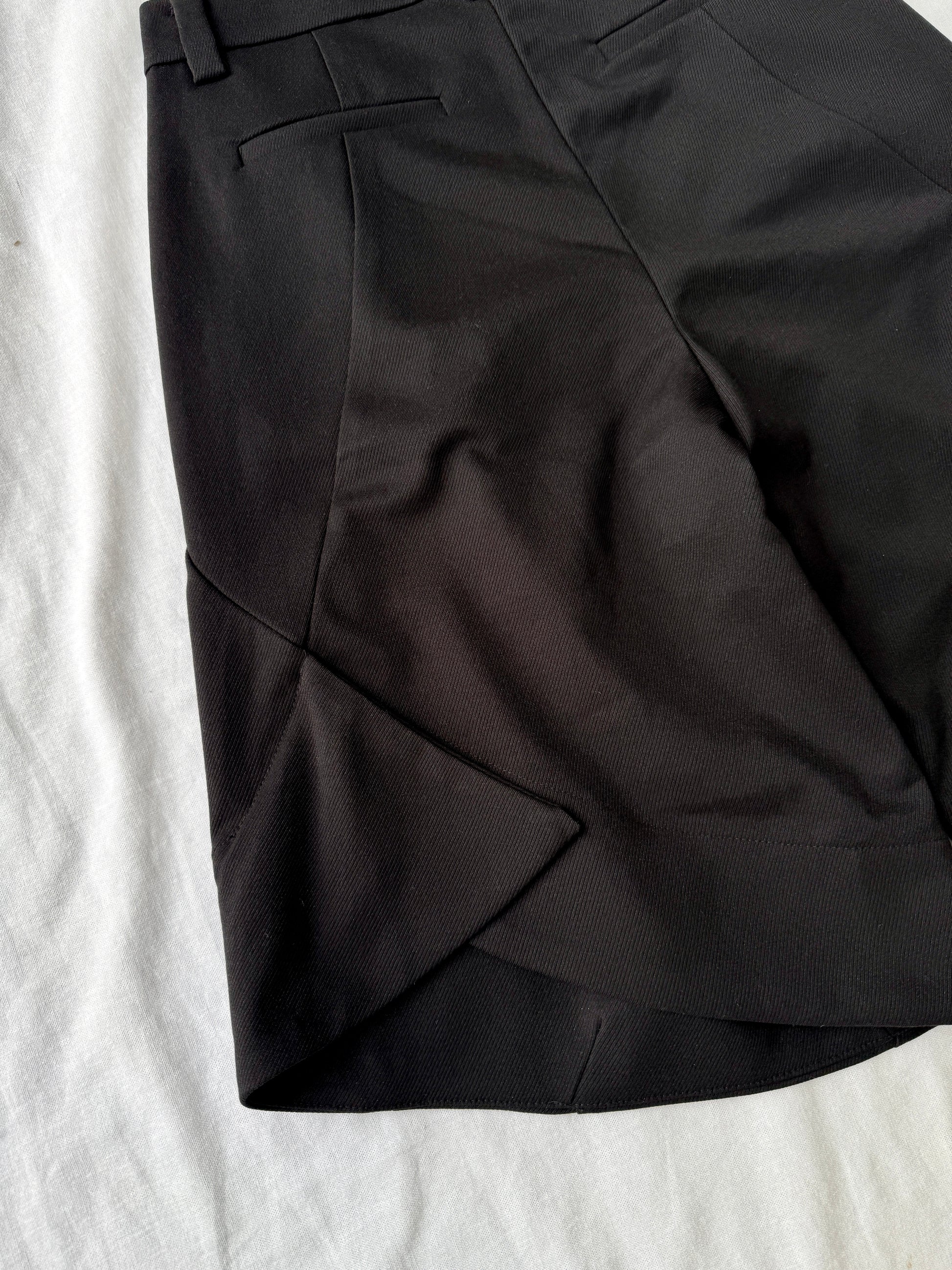 pet-tree-kor Winged Baggy Shorts