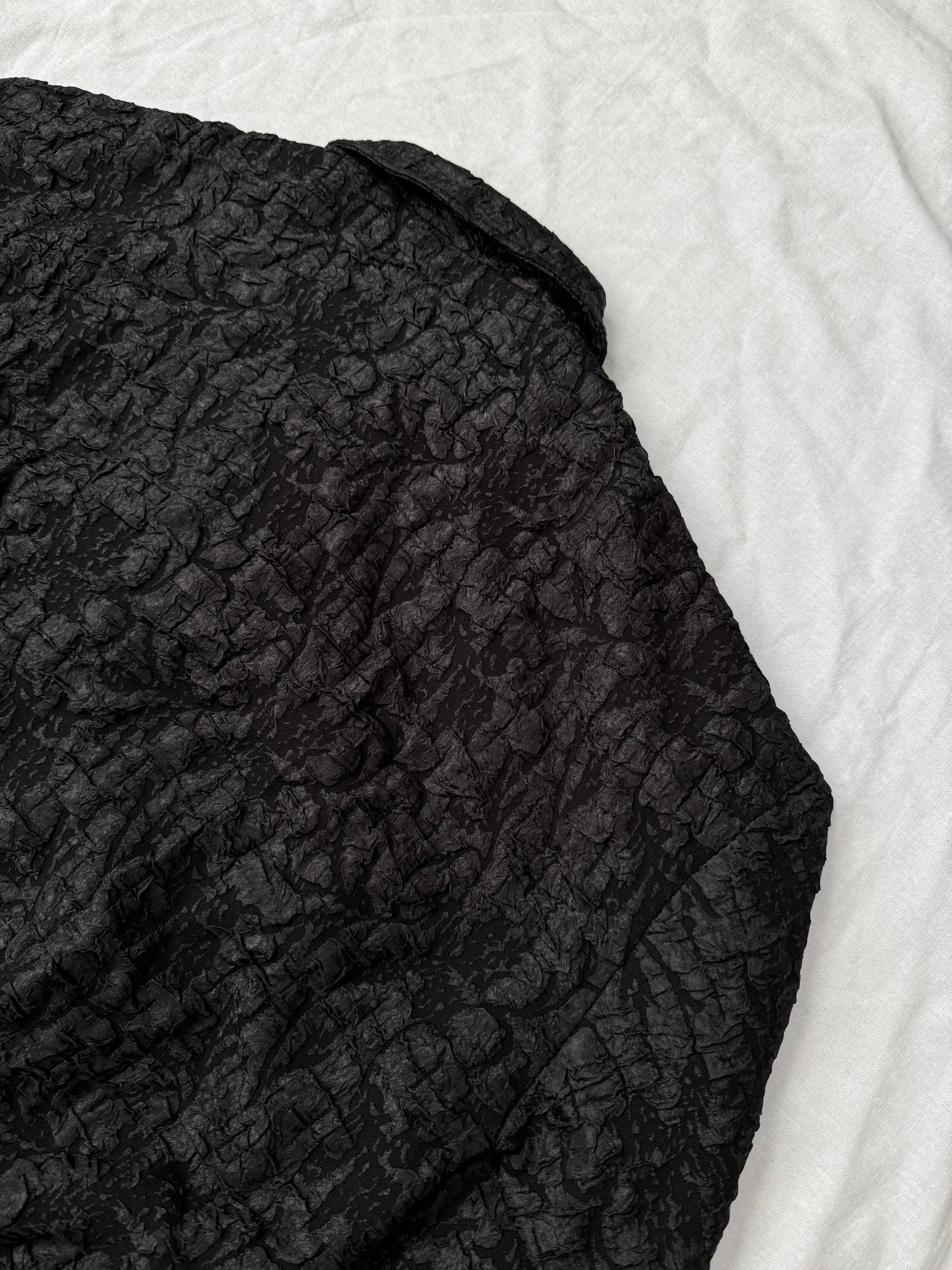 MoiDien Blistered Zip Bomber