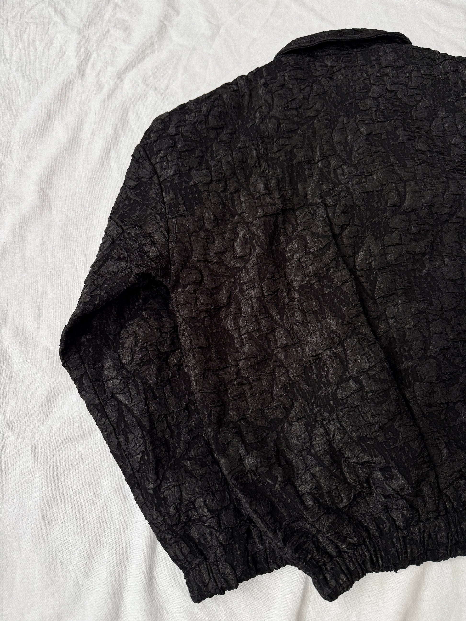 MoiDien Blistered Zip Bomber