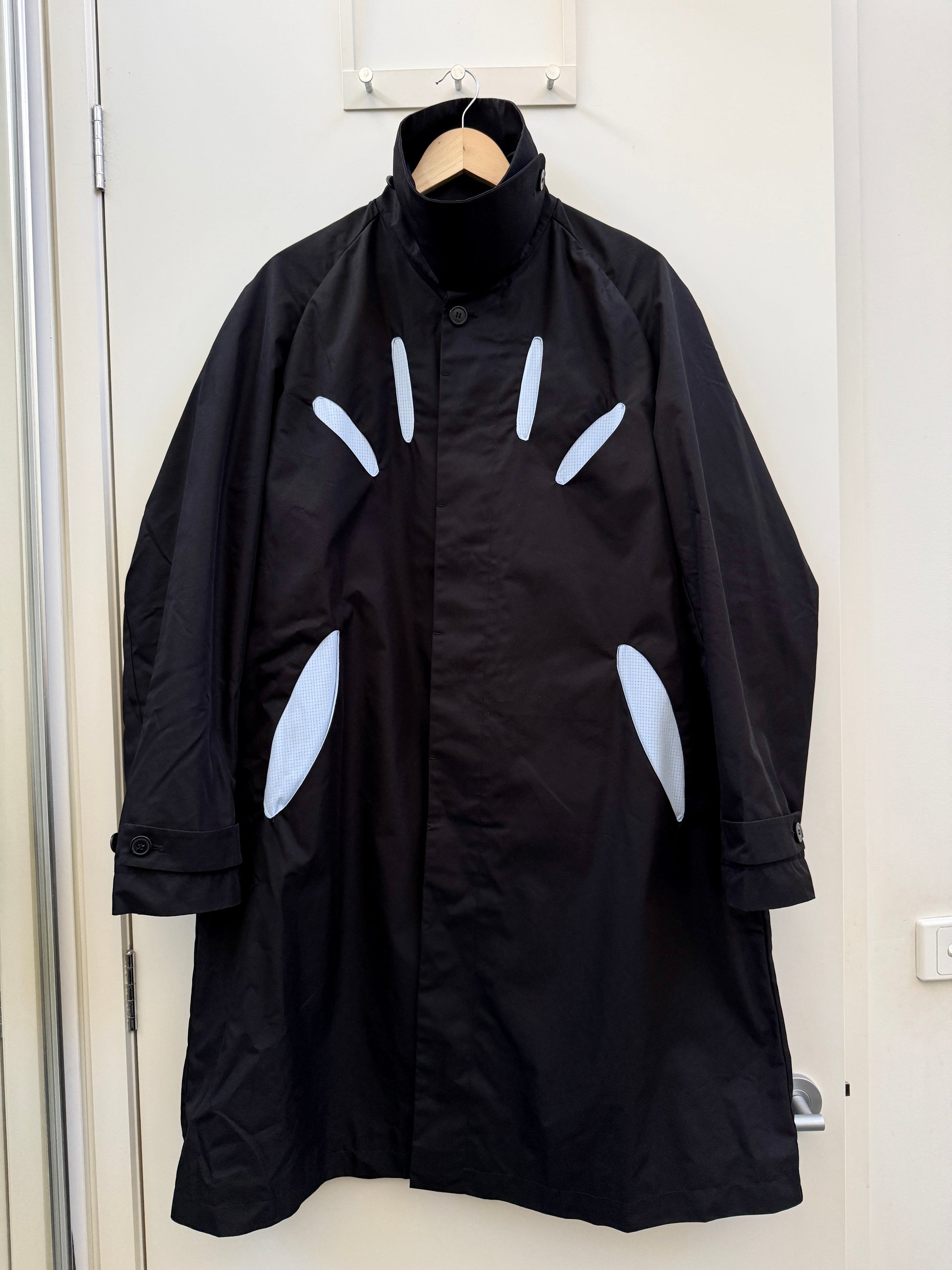 _J.L-A.L_ Aperture Trench Coat
