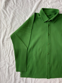 Homme Plisse Issey Miyake Buttoned Down Shirt - Parakeet Green