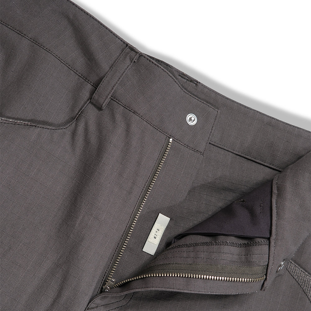 Xlim Ep.5, 10 Trouser