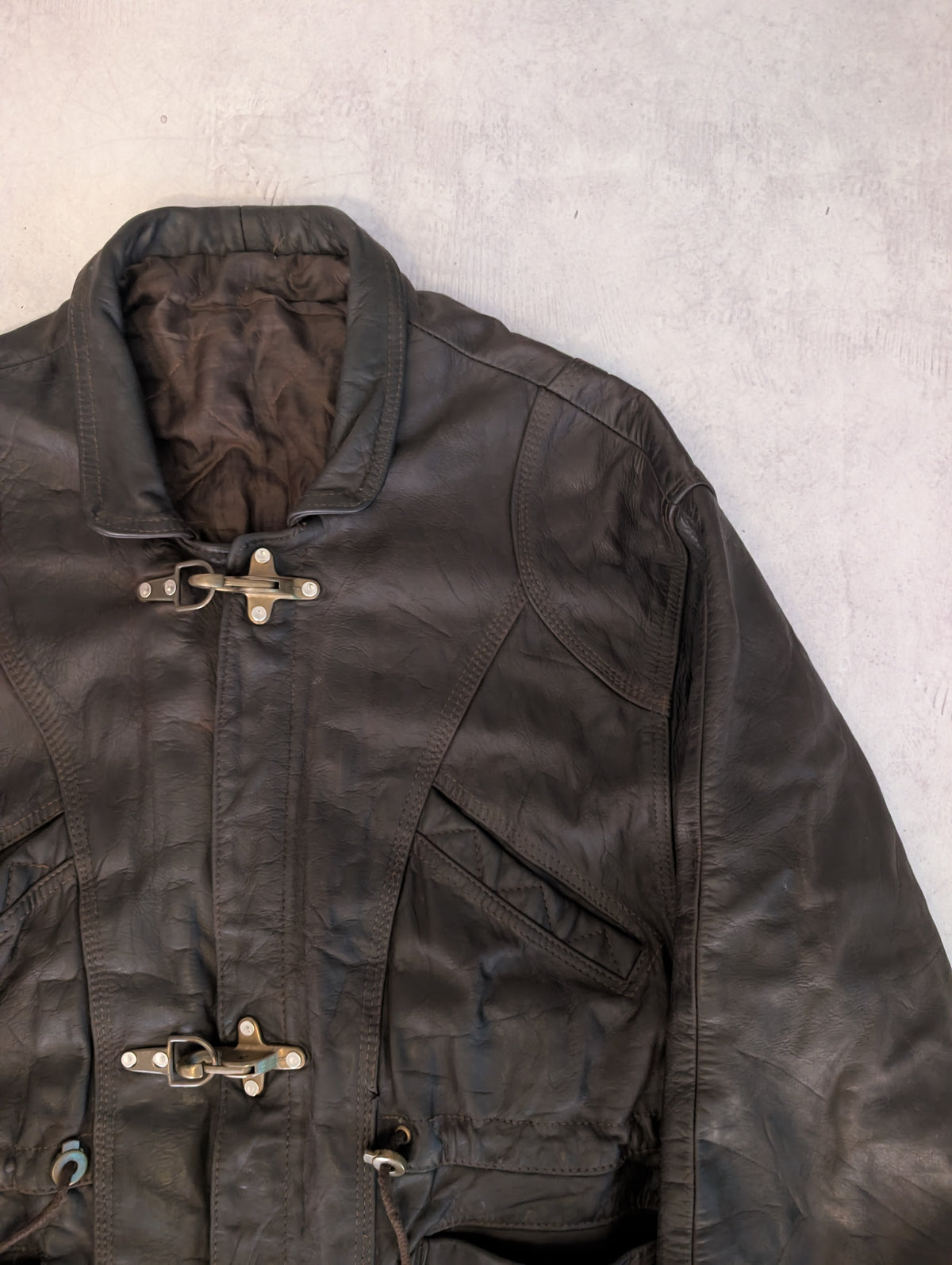 Vintage 1990s Heavyweight Fireman Clasp Leather Jacket