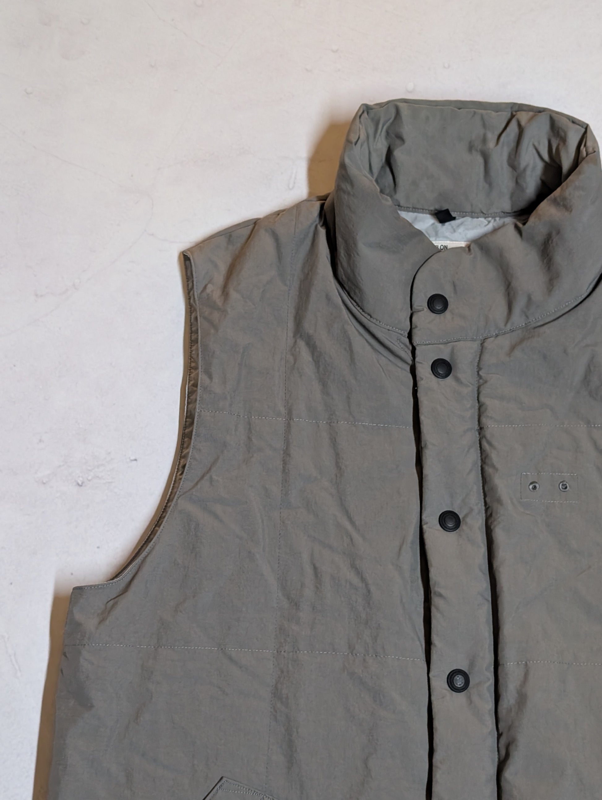 General Research SS2006 "Little Hot Vest"
