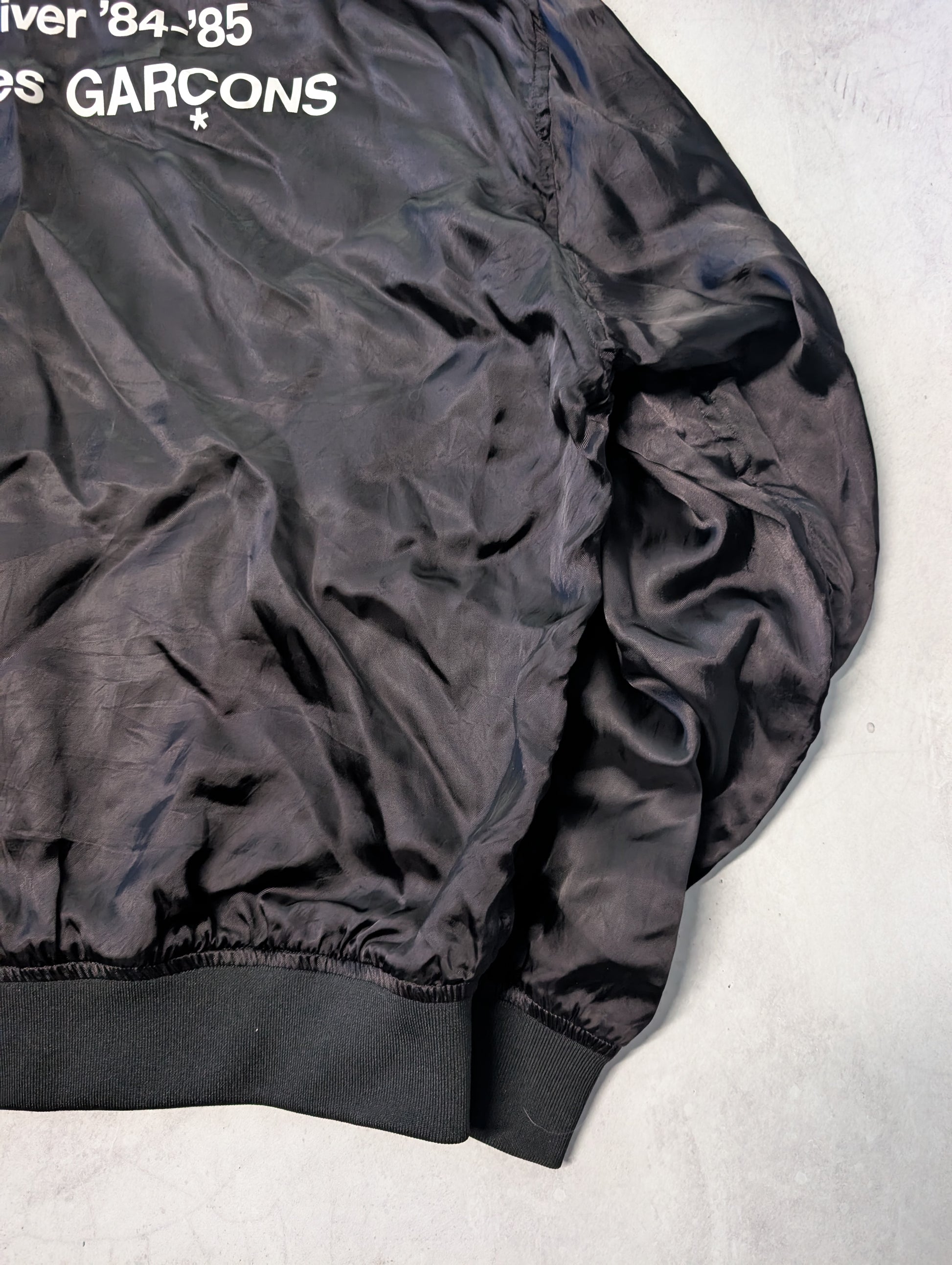 CDG Comme des Garçons Automne-Hiver 84-85 Staff Satin Blouson Jacket